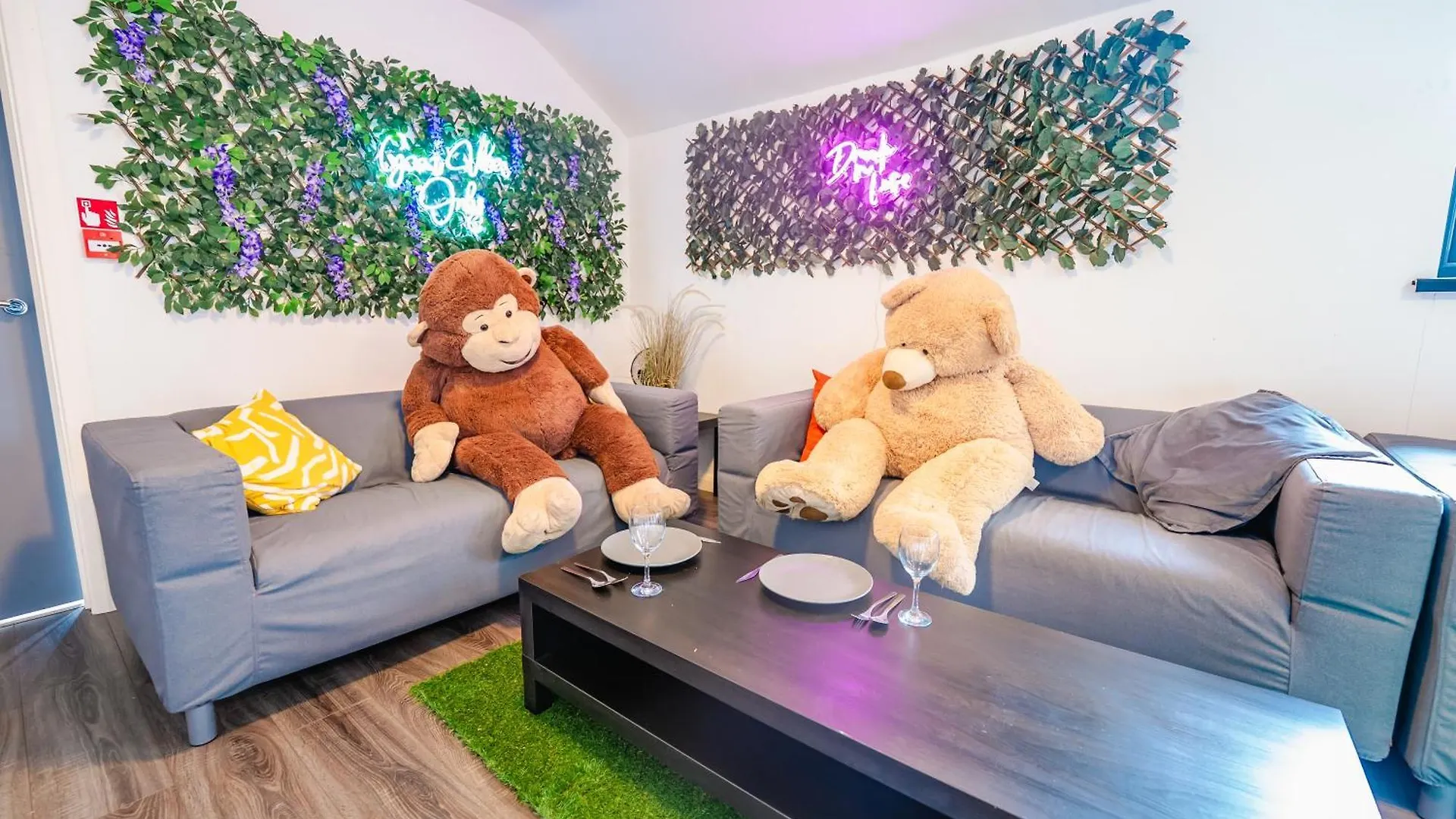 Modern Design Studio Apartment Кардифф Великобритания